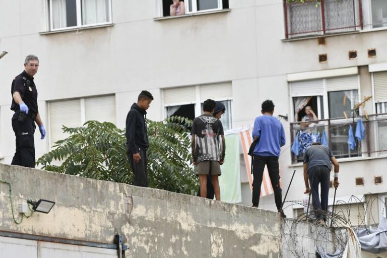 El Gobierno estudia con sus servicios jurídicos su reacción a la condena para retornar a menores extranjeros a Ceuta