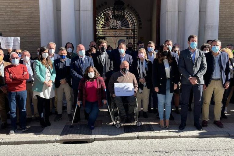 Antequera expresa repulsa a la agresión a la trabajadora con discapacidad del servicio de aparcamiento regulado