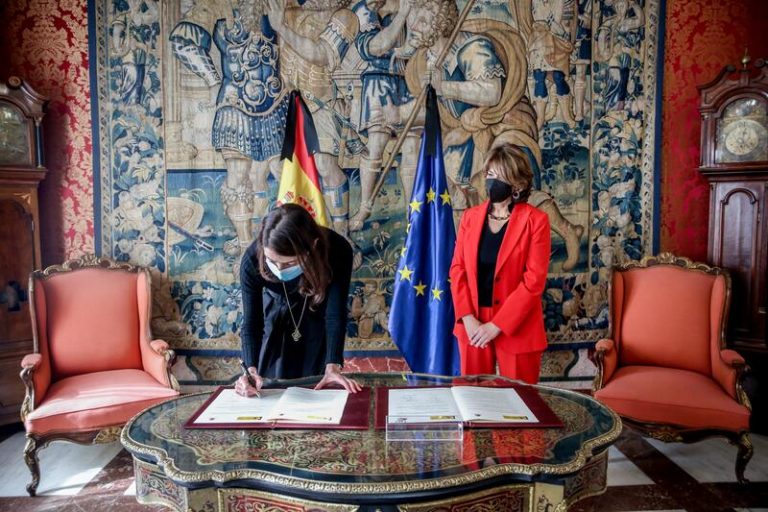 Justicia firma un acuerdo de colaboración con la Fiscalía en materia de prevención de riesgos laborales