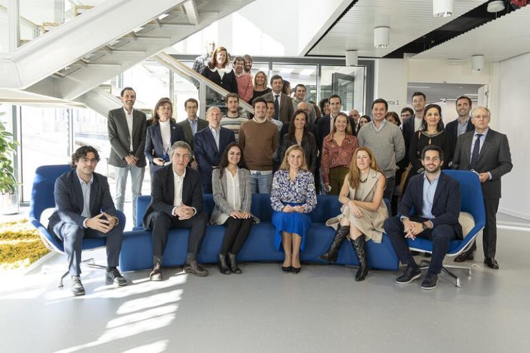 Startups españolas muestran a la comisaria de Energía proyectos innovadores que impulsan junto a Red Elétrica