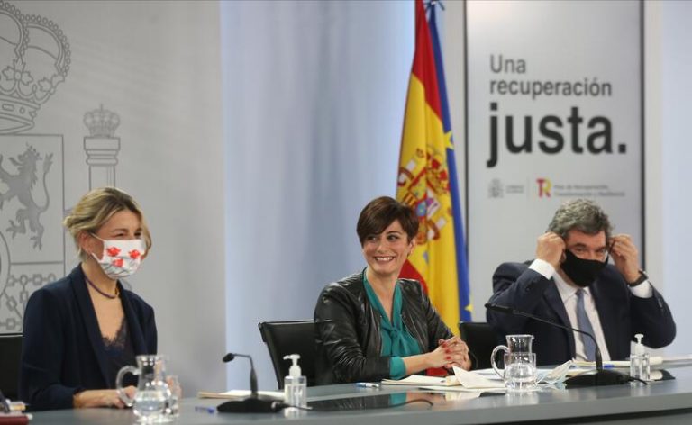 El BOE publica los decretos de la subida del SMI y de la prórroga de ERTE y de ayudas a autónomos