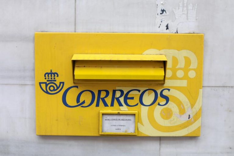La CNMC multa a Correos con 32,6 millones de euros por aplicar descuentos a grandes clientes