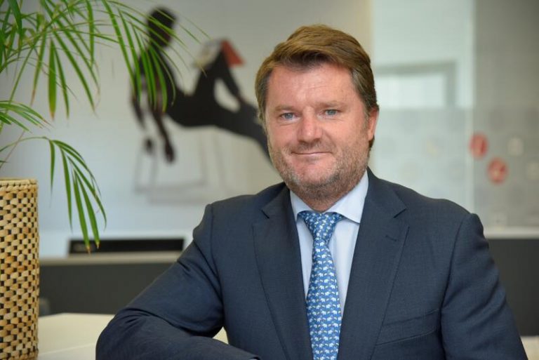 Lenovo advierte de subidas de precio en España y ve cierta mejora en la cadena de suministros