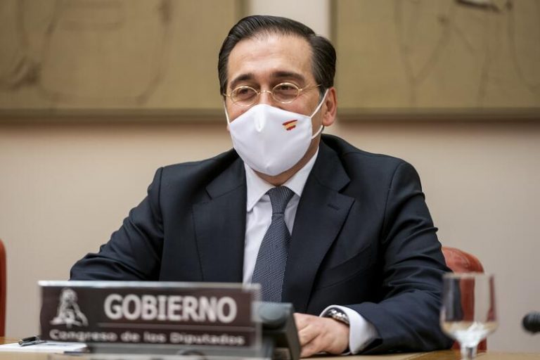 Albares convoca al embajador ruso para trasladar el rechazo del Gobierno a la decisión de Putin