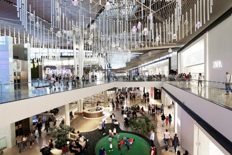 Las ventas de centros comerciales se recuperan en 2021 tras subir un 21,4% y crecer las afluencias un 19,6%