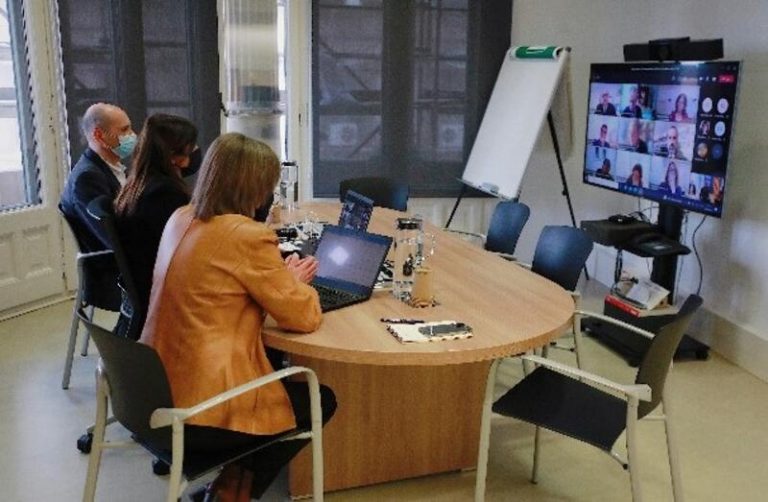 Cataluña activa su protocolo interuniversitario de emergencias para estudiantes