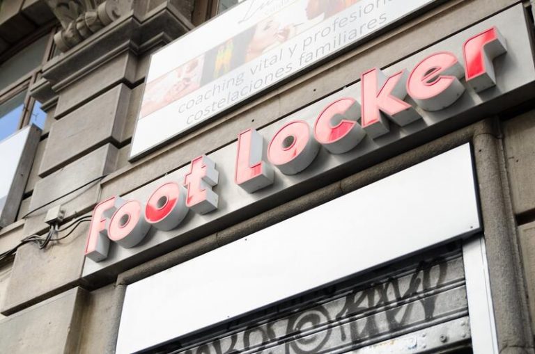 Foot Locker gana 794 millones en 2021, casi el triple