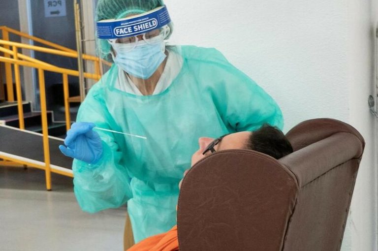 Castilla-La Mancha registra 715 nuevos casos y tres fallecidos en las últimas 24 horas