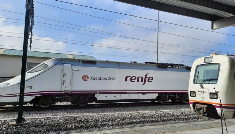 Renfe alcanza un nuevo récord en servicios de AVE desde la pandemia, con cerca de 100.000 viajeros el viernes
