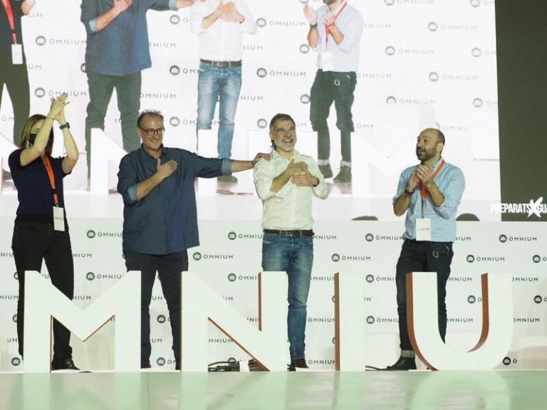 Xavier Antich promete trabajar por la independencia al frente de Òmnium