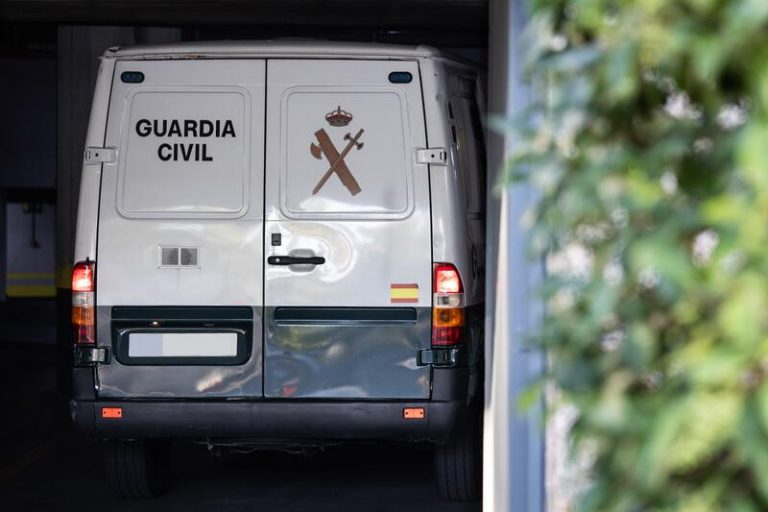 Detenido un hombre tras apuñalar de muerte a otro por la noche en Roquetas de Mar