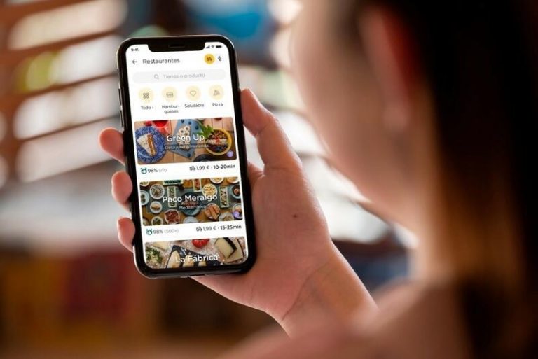 La CNMC aprueba la adquisición de Glovo por parte de Delivery Hero