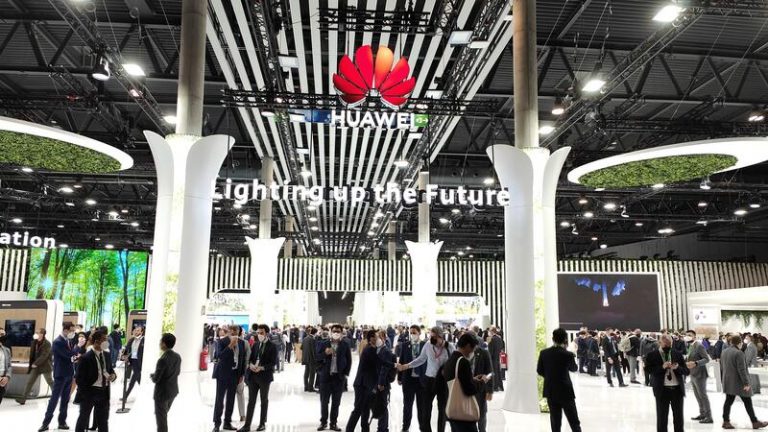 Huawei saca músculo con una fuerte presencia en el MWC 2022