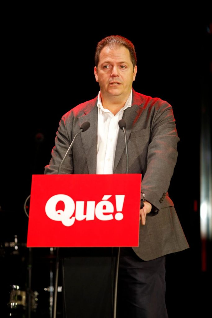 ALEJANDRO HABLANDO 9