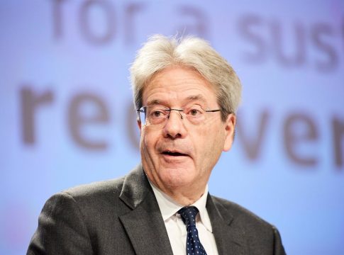 Economía.- Bruselas ve en la recuperación del PIB y el desempleo juvenil los mayores retos de la economía de la UE