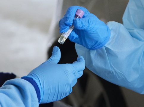 Castillas y León suma 2.438 casos y 16 fallecidos en hospitales