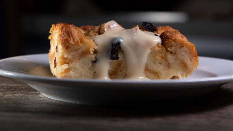 Cómo hacer un pastel de pan para aprovechar el que te ha sobrado