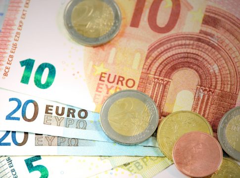 Cuanto-dinero-dan-de-la-ayuda