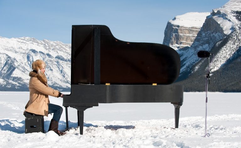 El Thyssen y TBA invitan a sumergirse en los 'Paisajes emocionales' de Kjartansson