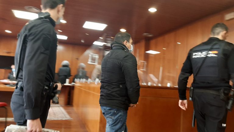 El acusado de abusar de una menor de 13 años niega los abusos