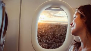 El motivo por el que las ventanillas de los aviones son redondas
