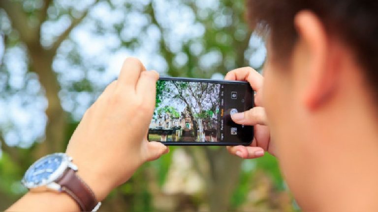 El motivo por el que tus fotos salen borrosas con el móvil