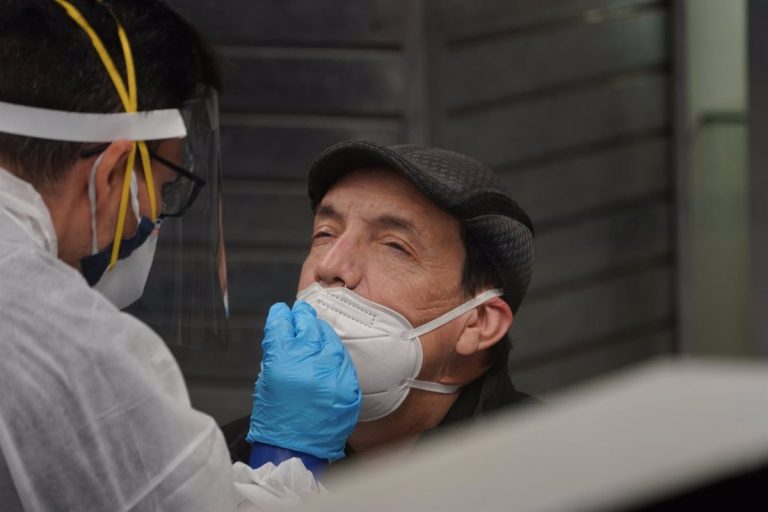 Un estudio apunta que los países con estrategia 'cero COVID' han tenido mejor salud mental en la pandemia