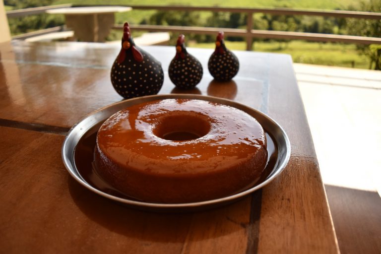 Flan de cacao: así lo puedes hacer sin usar el horno