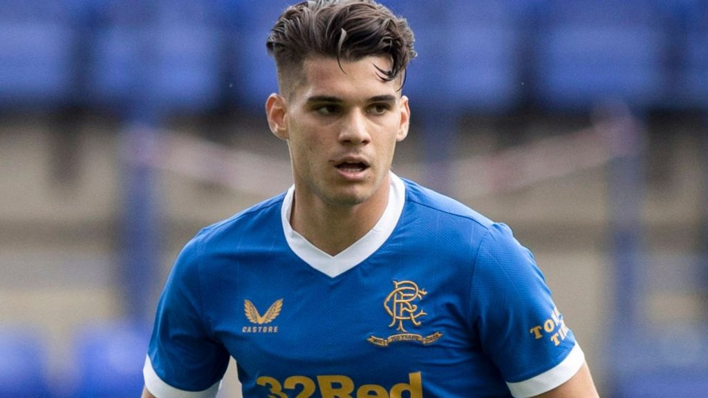 Así es Ianis Hagi, el hijo de uno de los futbolistas VIP más emblemáticos de Europa