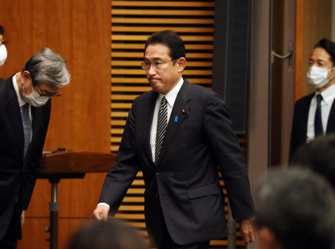 Japón se ofrece a enviar gas a Europa ante las tensiones políticas con Rusia