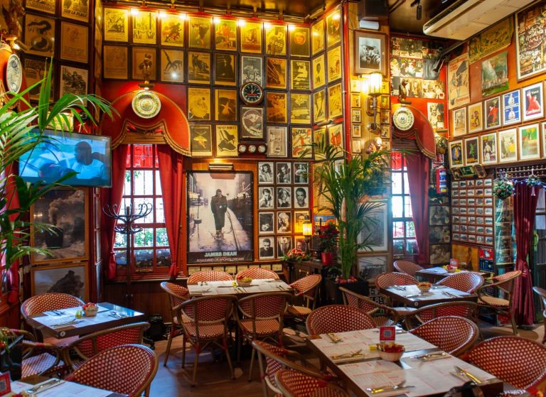 La mítica hamburguesería Knight ‘n’ Squire, “El Nait”: nueva etapa con el espíritu de siempre