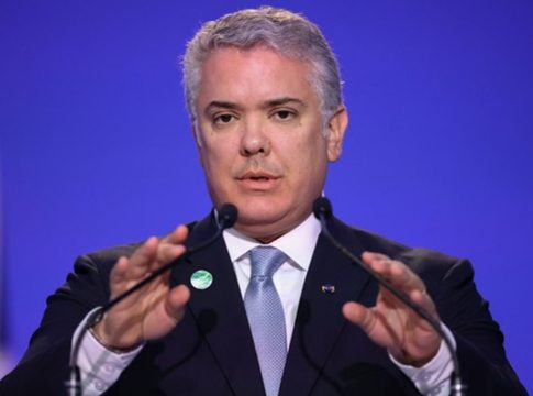 La OCDE contradice a Iván Duque y recomienda incrementar los tipos de interés para controlar la inflación