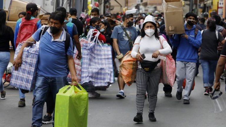La economía de Perú creció un 13,3% en 2021