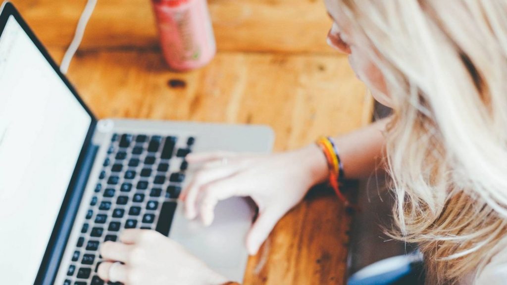 Linkedin cómo hacer que tu perfil sea un imán para las empresas