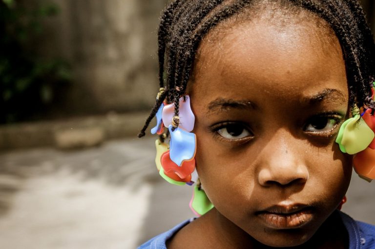 Médicos del Mundo reclama mayor formación a sanitarios para abordar las mutilación genital femenina