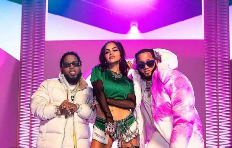 Natti Natasha en 'Wow BB' con El Alfa y Chimbala