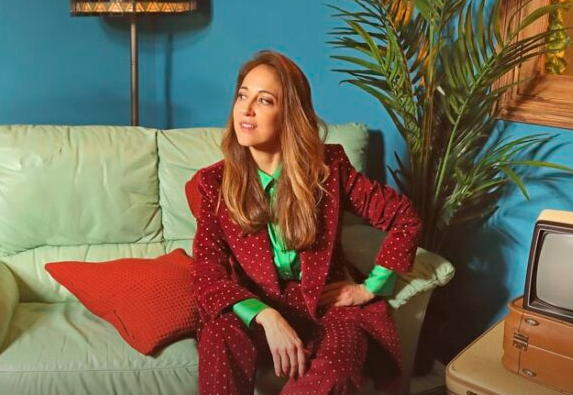 Nena Daconte detrás de cada luz