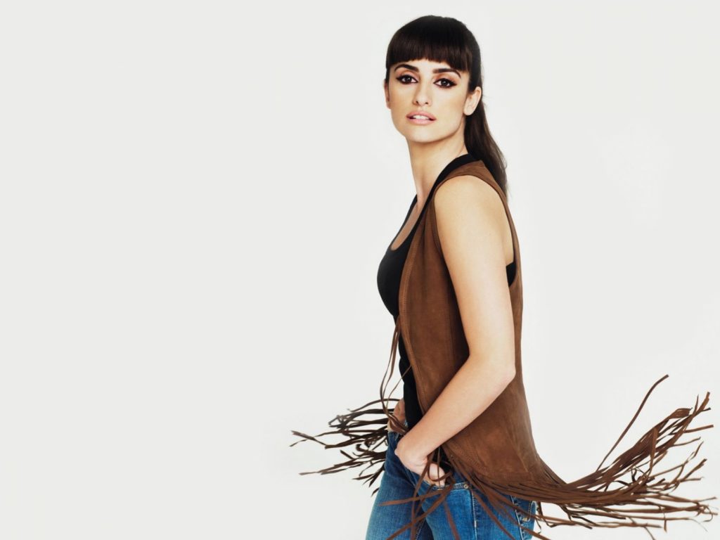 Penélope Cruz así ha cambiado desde que inició su carrera artística 30 ¿Cuál ha sido el cambio de Penélope Cruz en sus años de trayectoria?