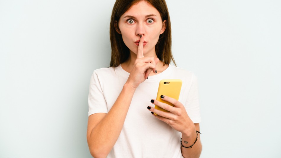 Qué es y cómo activar el modo fantasma de WhatsApp