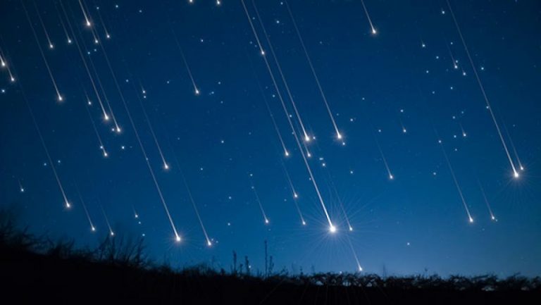 Qué son las lluvias de estrellas