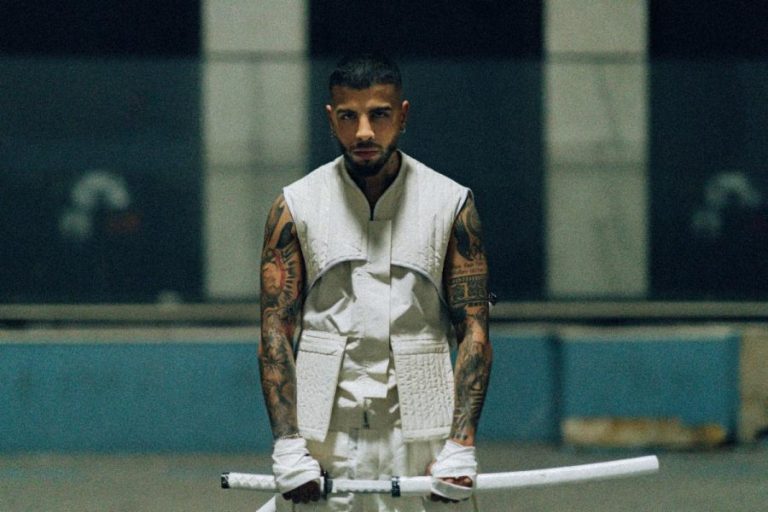 Rauw Alejandro en 'Gracias por nada', su nuevo vídeo