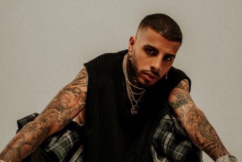 Rauw Alejandro caprichoso Rauw Alejandro caprichoso