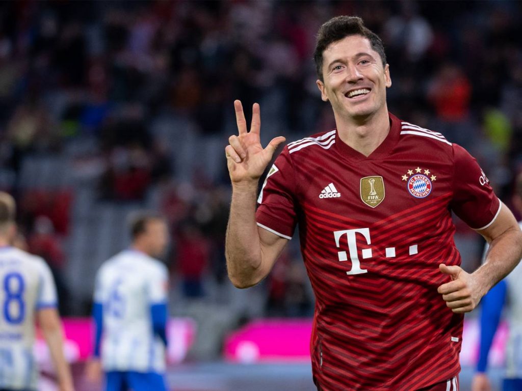 Delanteros que ansía el Barcelona 119 El veterano Robert Lewandowski