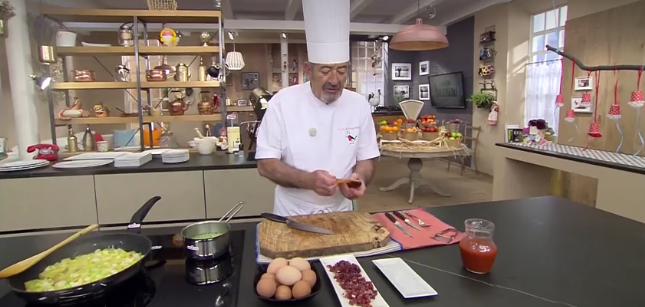 Huevos a la flamenca: la receta de Arguiñano que supera en visualizaciones en su canal