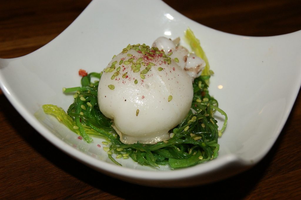 Sepia con patatas el plato que apenas tiene calorías y puedes hacer en el microondas