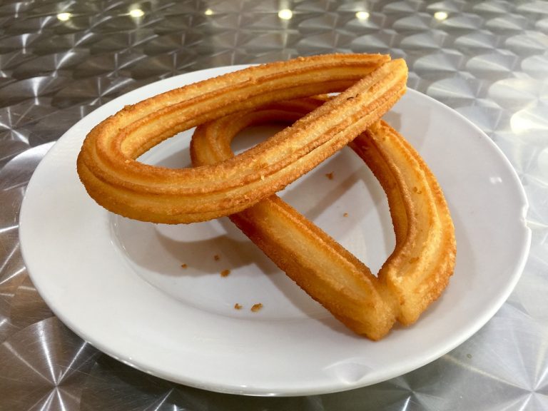 La churrería viral de Salou estrena food truck en la zona turística con sus churros artesanales que arrasan
