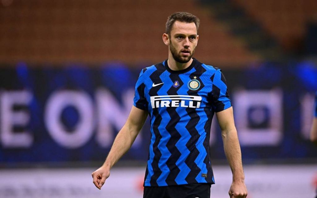 Stefan de Vrij podría colgar las botas