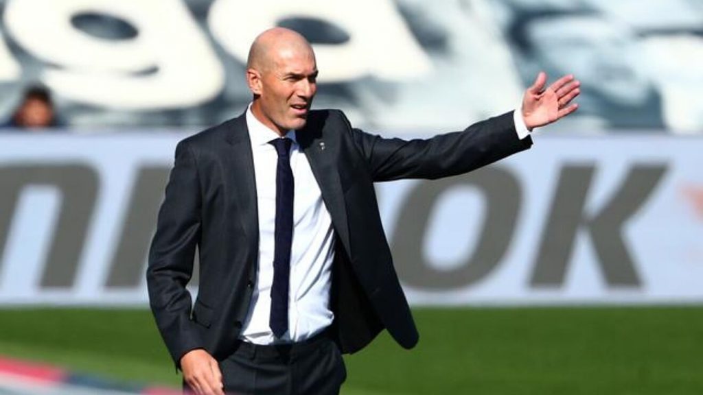 Jugaría con Zinedine Zidane