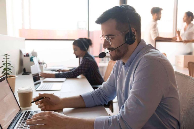 Números de teléfono de atención al cliente con un solo clic, a través de Número de Información