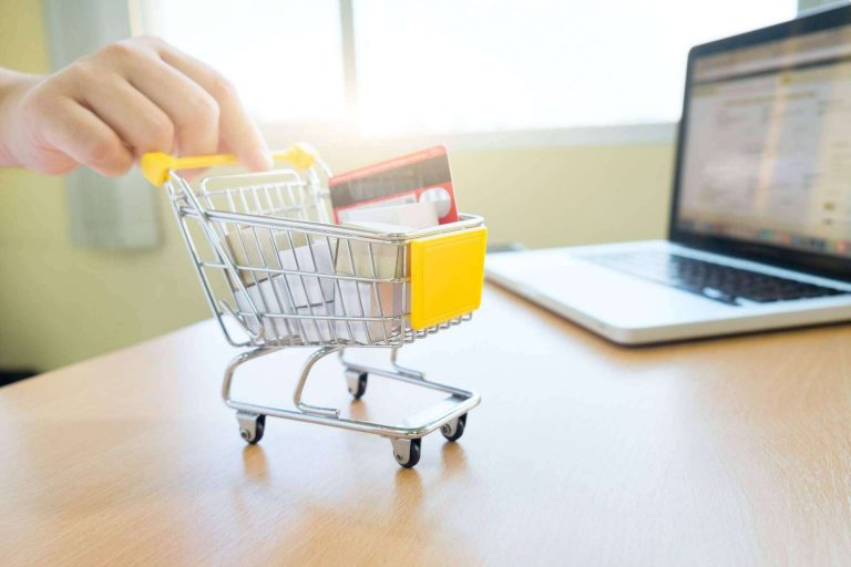 Los costes de montar una tienda online, por comercioplus.com